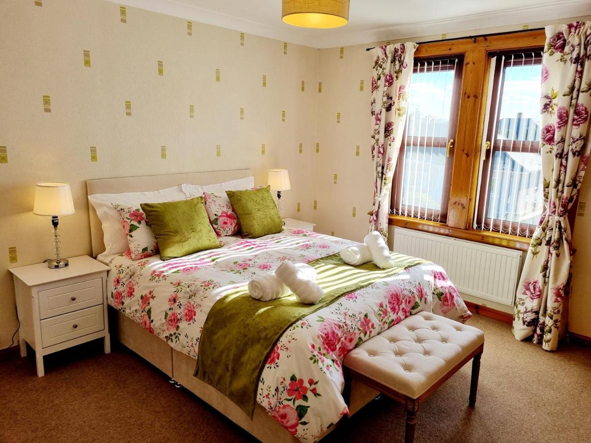 Inverness City 3 Bedroom House Free Parking ภายนอก รูปภาพ