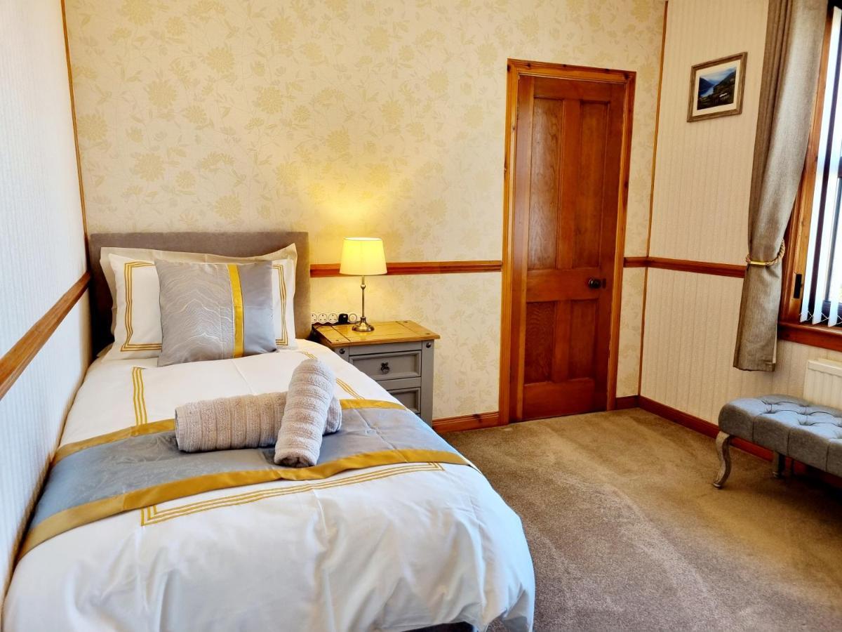 Inverness City 3 Bedroom House Free Parking ภายนอก รูปภาพ