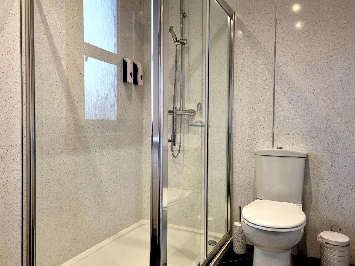 Inverness City 3 Bedroom House Free Parking ภายนอก รูปภาพ