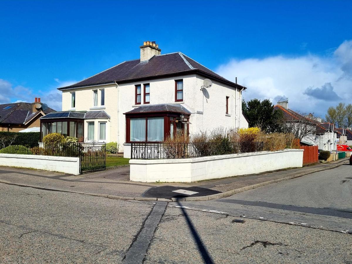 Inverness City 3 Bedroom House Free Parking ภายนอก รูปภาพ