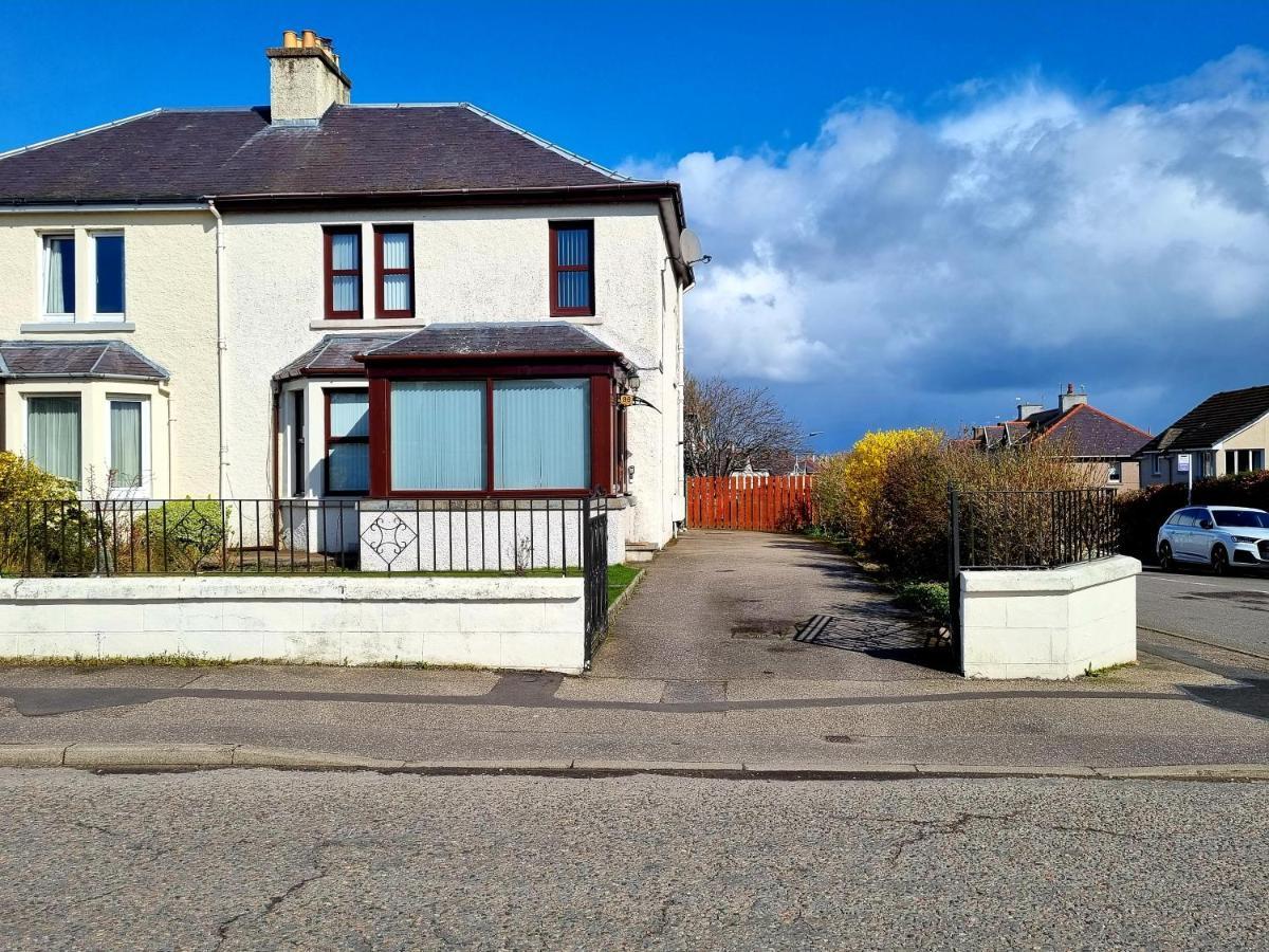 Inverness City 3 Bedroom House Free Parking ภายนอก รูปภาพ