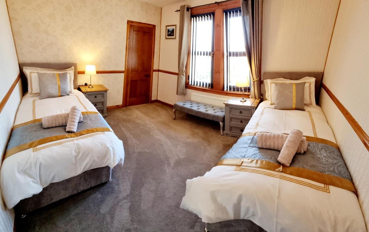 Inverness City 3 Bedroom House Free Parking ภายนอก รูปภาพ